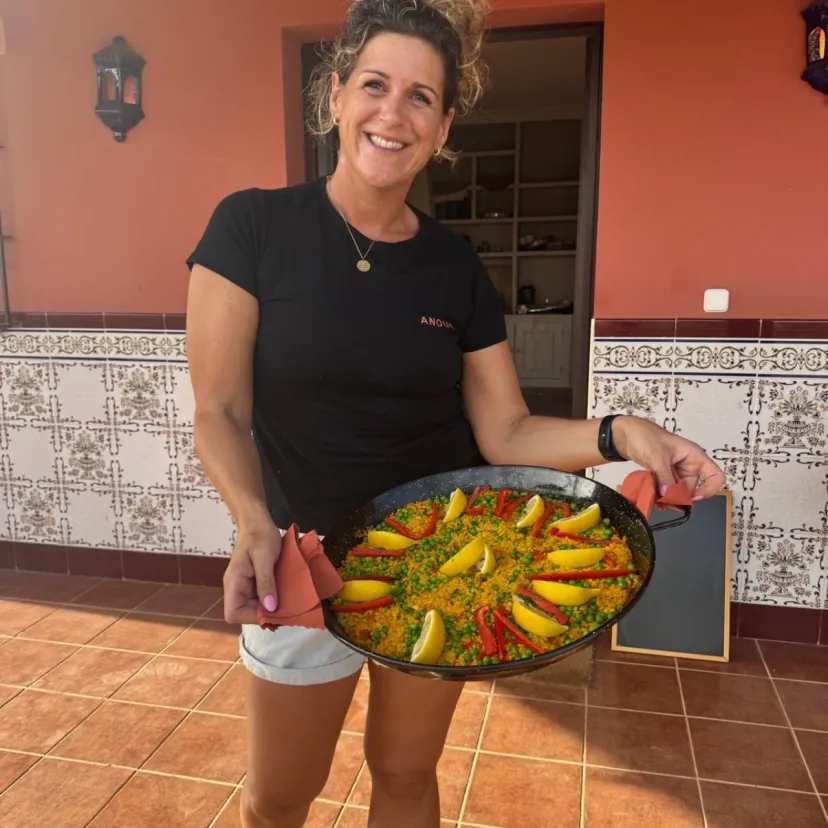 Anouk van den Berg showing the delicious paella she made
